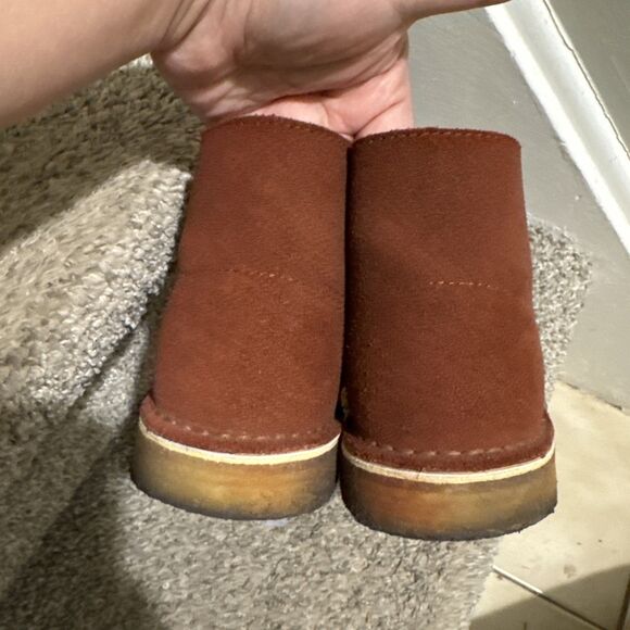 CLARKS ORIGINALS Women Suede Leather Lace Up Chukka Desert Shoes Boots Sz 9 Red - Picture 7 of 10